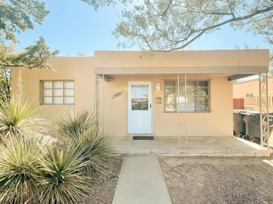 Pet Friendly! Private Casita In Nob Hill Villa Albuquerque Luaran gambar