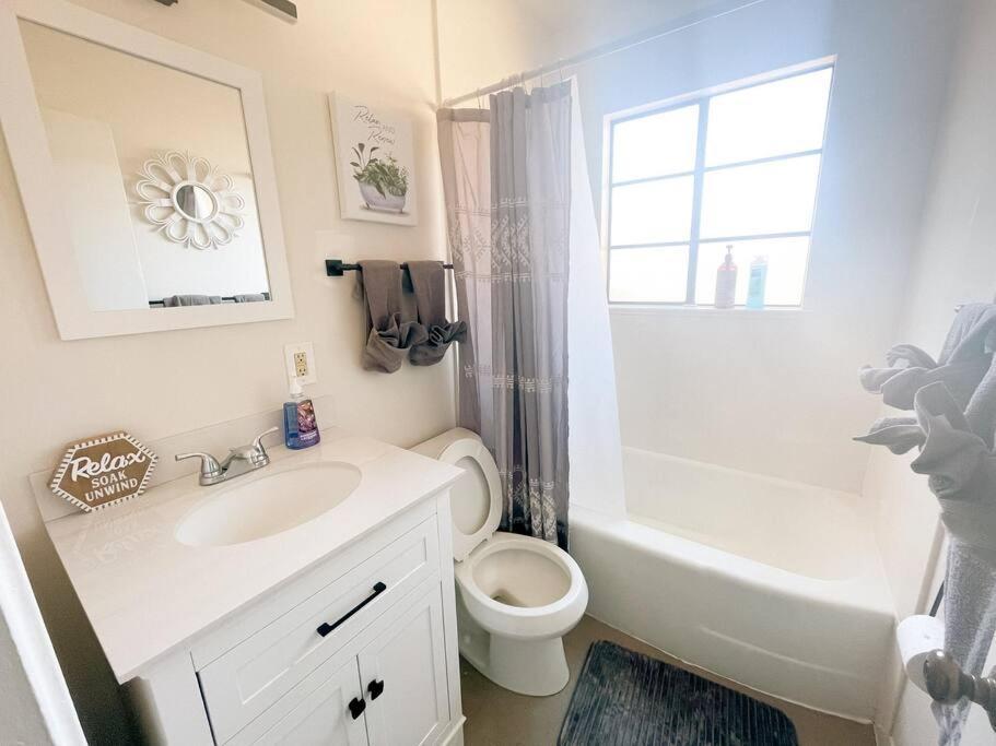 Pet Friendly! Private Casita In Nob Hill Villa Albuquerque Luaran gambar