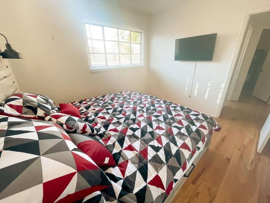 Pet Friendly! Private Casita In Nob Hill Villa Albuquerque Luaran gambar